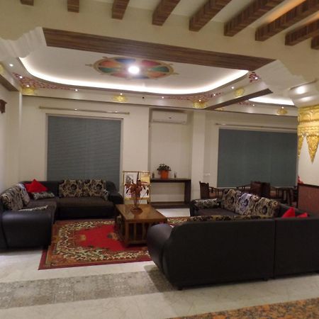 The Lindsay Cheu Den Hotell Gangtok Exteriör bild