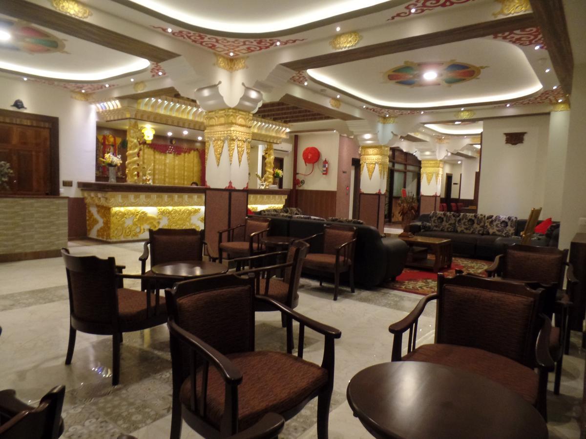 The Lindsay Cheu Den Hotell Gangtok Exteriör bild