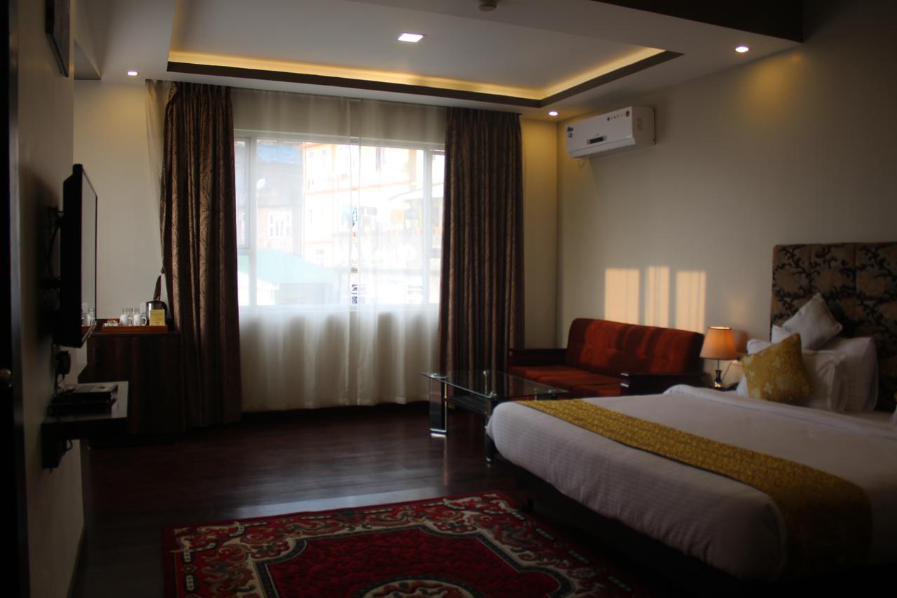 The Lindsay Cheu Den Hotell Gangtok Exteriör bild